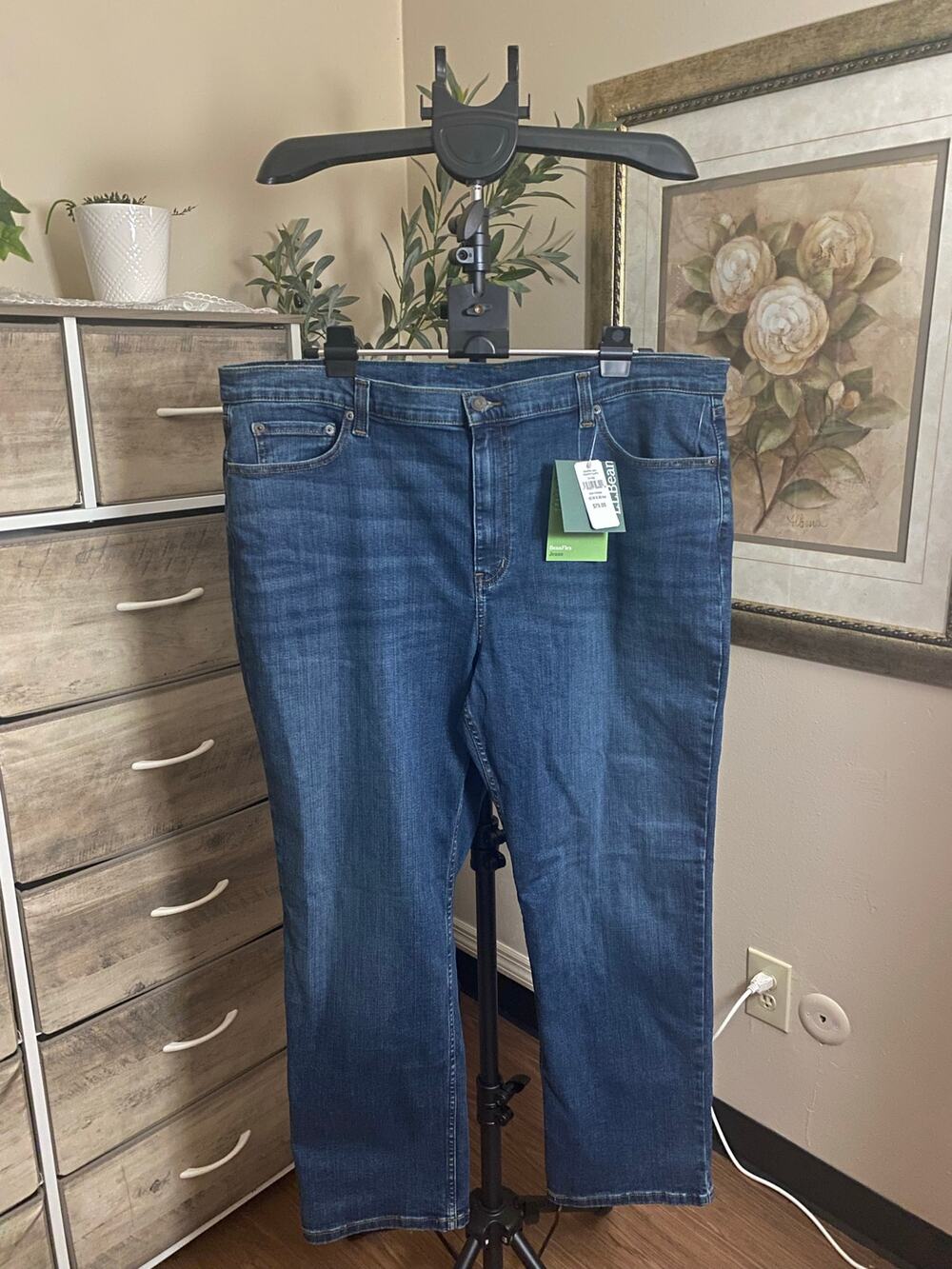 L.L.Bean Men’s BeanFlex Jeans 42x28 Classic Fit Dark Vintage NWT Stretch Denim